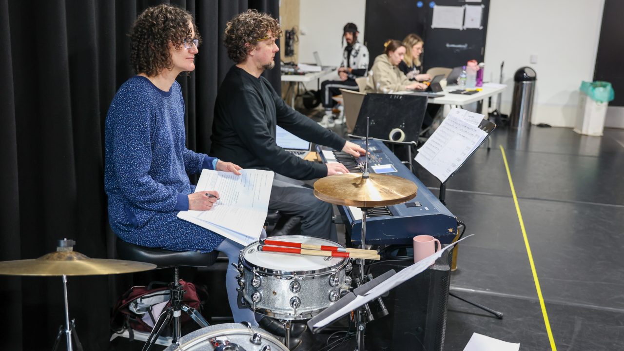 Lizzie Nunnery and Vidar Norheim in R&D for The Snow Dragons with YEP Actors and Producers. Photograph by Olivia Carroll